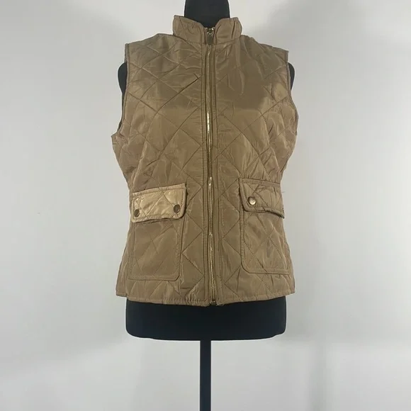 Louise Paris, Medium, Quilted, Tan Vest, Gold accents, winter, fall - Picture 8 of 10
